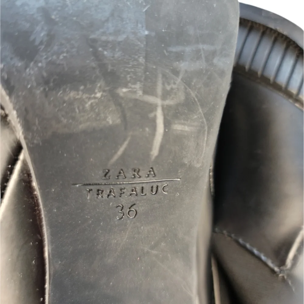 ZARA Traffaluc stiletto platform pull-on Ankle‎ Boot